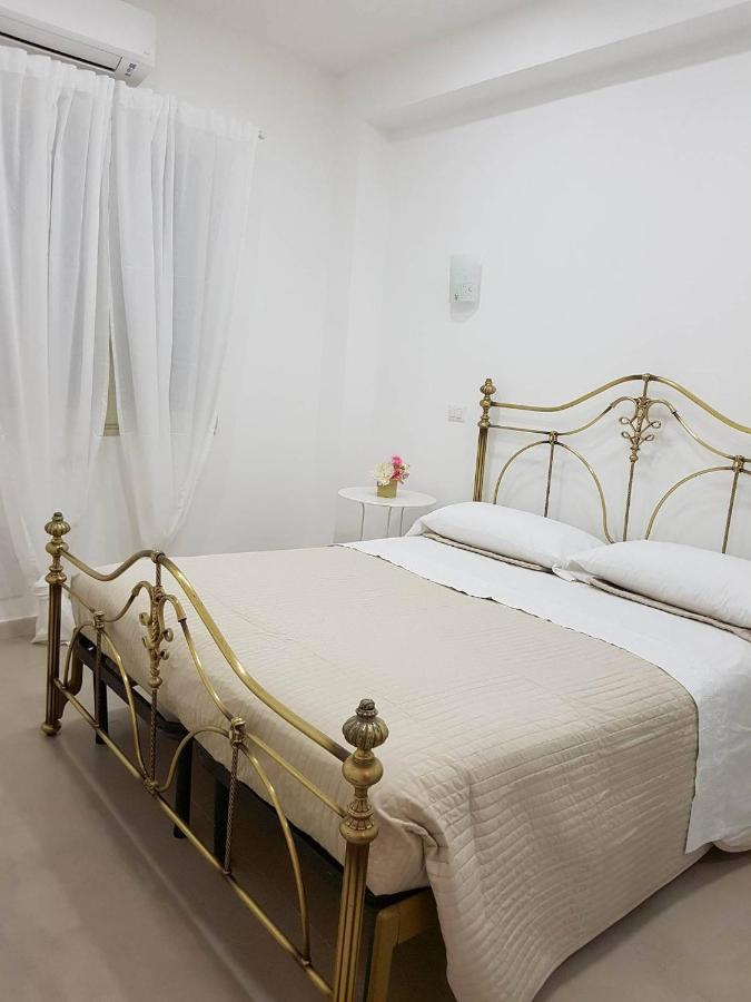 Bed and Breakfast I Tesori Del Mare Letojanni Exterior foto